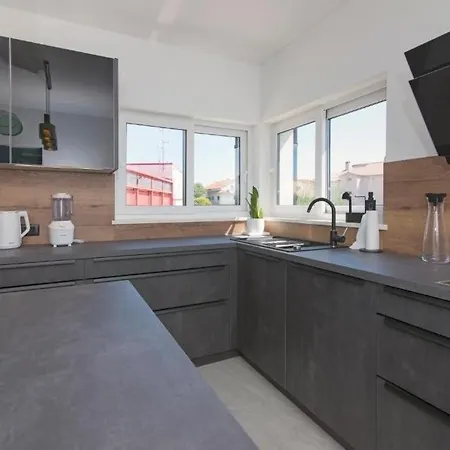 Family Friendly House With A Swimming Pool Biograd Na Moru, Biograd - 23272 ביוגראד נה מורו