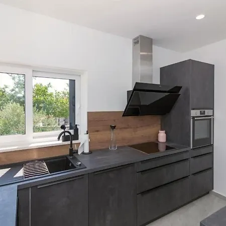 בית נופש Family Friendly House With A Swimming Pool Biograd Na Moru, Biograd - 23272 *