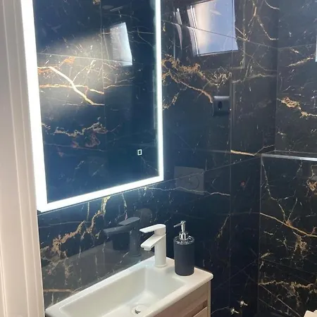 Casa vacanze Family Friendly House With A Swimming Pool Biograd Na Moru, Biograd - 23272 Biograd Na Moru